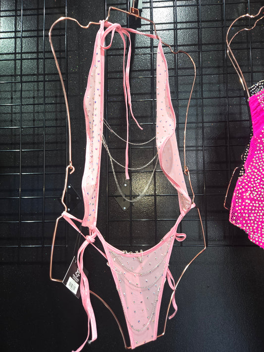 Mesh Halter One-piece  clothespins & chains One- size